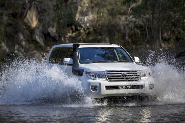 ARB - ARB 07-15 Toyota URJ200 PET 3UR-FE Snorkel Armax | SS88HPE - Image 1