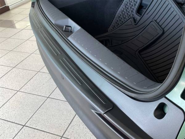 WeatherTech - WeatherTech 21-23 Toyota Sienna XL40/Hybrid BumperTopper - Black | BP0026 - Image 1