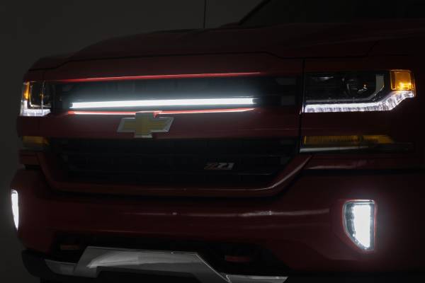 Rough Country - LED Light Kit - Grille Mount - 30 Inch DRL - Chevy Silverado 1500 (16-18) | 70992 - Image 1