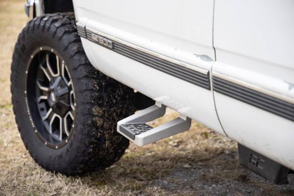 Rough Country - Single Hoop Step - Universal - Alum - Pair - Multiple Makes & Models (Chevy/Ford/GMC/Ram) | 117510 - Image 1