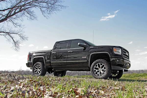 Rough Country - Rough Country - 6 Inch Lift Kit - Cast Steel - M1 Struts/M1 - Chevy/GMC 1500 (14-18 & Classic) | 22641 - Image 1