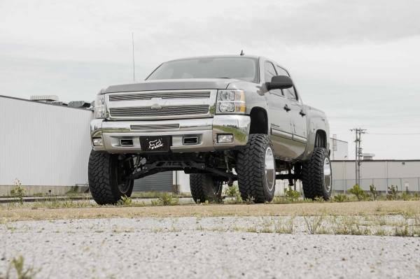 Rough Country - Rough Country - 7.5 Inch Lift Kit - M1 Struts/M1 - Chevy/GMC 1500 (07-13) | 26440 - Image 1