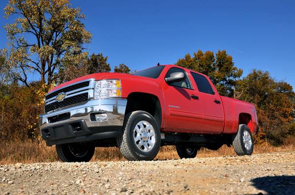 Rough Country - Rough Country - 1.5-2 Inch Leveling Kit - M1 - Chevy/GMC 2500HD/3500HD (11-19) | 959341 - Image 1