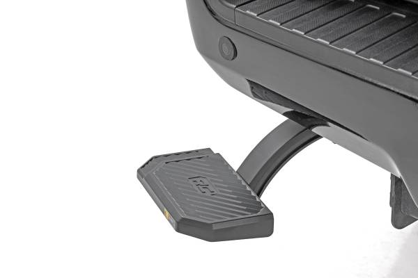 Rough Country - Rough Country - Retractable Bed Step - Manual Pull - Ford F-250/F-350 Super Duty (17-22) | PW049815 - Image 1