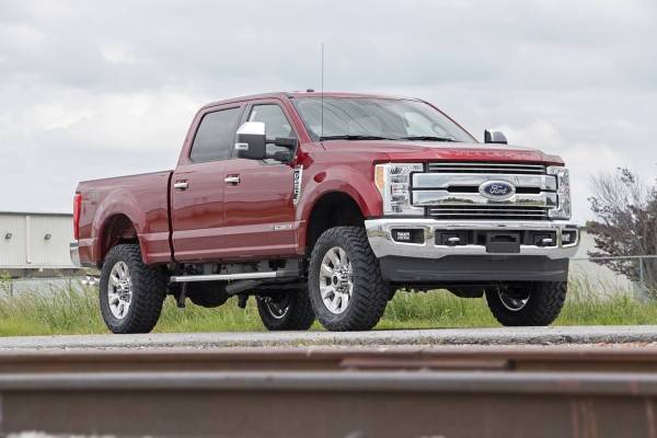 Rough Country - Rough Country - 3 Inch Lift Kit - V2 - Front Gas Coils - Ford F-250 Super Duty 4WD (17-22) | 50272 - Image 1