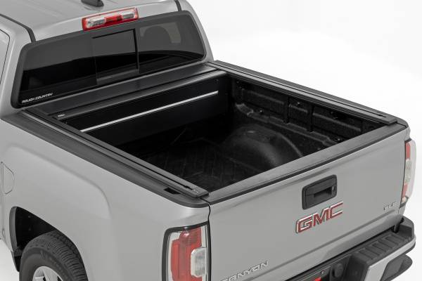 Rough Country - Rough Country - Powered Retractable Bed Cover - 5' Bed - Chevy/GMC Canyon/Colorado (15-26) - 51120500 - Image 1