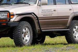 Exterior - Steps & Nerf Bars - ARB - ARB Deluxe Side Rail And Step - 4411010