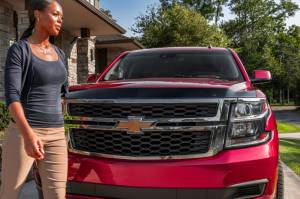 Husky Liners 15-20 Chevrolet Tahoe/Suburban Aeroskin Hood Protector - Smoke | 2842066 - Image 4