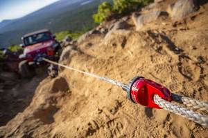 PROLINK WINCH SHACKLE MOUNT -- RED | 00015-01