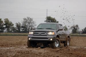 Rough Country - 2.5 Inch Lift Kit - N3 Struts - Toyota Tundra 4WD (2000-2006) | 75031 - Image 2