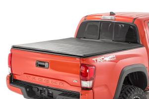 Rough Country - Soft Tri-Fold Bed Cover - 5' Bed - Dbl Cab - Toyota Tacoma 2WD/4WD (16-25) | 41716501A