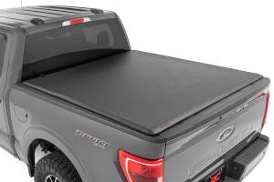 Rough Country - Soft Roll Up Bed Cover - 6'7 in. Bed - Ford F-150/F-150 Lightning/Raptor (15-25) | 42225650