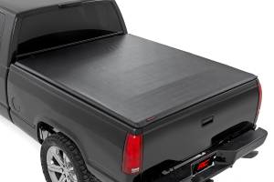 Rough Country - Soft Roll Up Bed Cover - 6'7 in. Bed - Chevy/GMC 1500 (00-06 & Classic) | 42288650