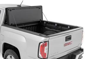 Rough Country - Hard Tri-Fold Flip Up Bed Cover - 5' Bed - Chevy/GMC Canyon/Colorado (15-25) | 49120500 - Image 2