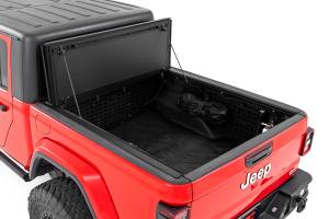 Rough Country - Hard Tri-Fold Flip Up Bed Cover - 5' Bed - Jeep Gladiator JT 4WD (2020-2025) | 49620500 - Image 2