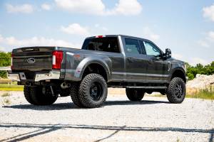 Rough Country - 4.5 Inch Lift Kit - Dually - M1 - Ford F-350 Super Duty 4WD (2017-2022) | 55940